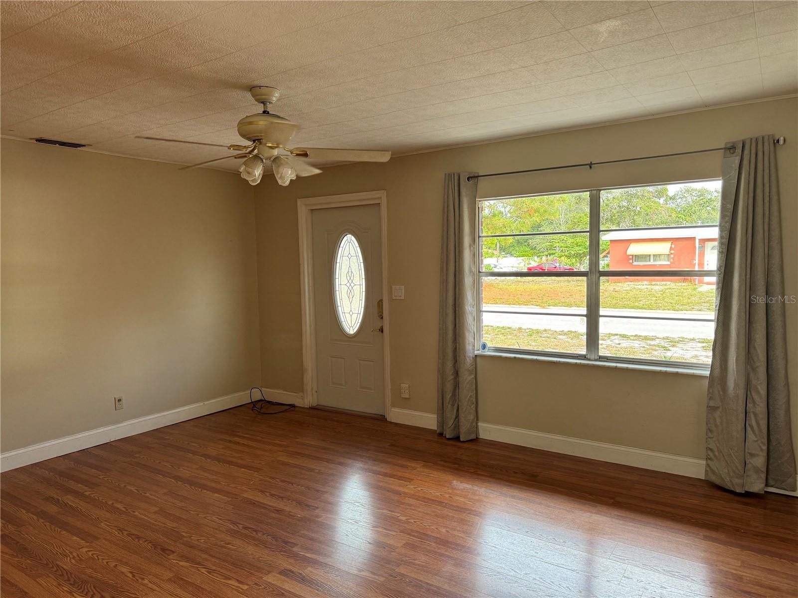 TYRONE - Residential Lease