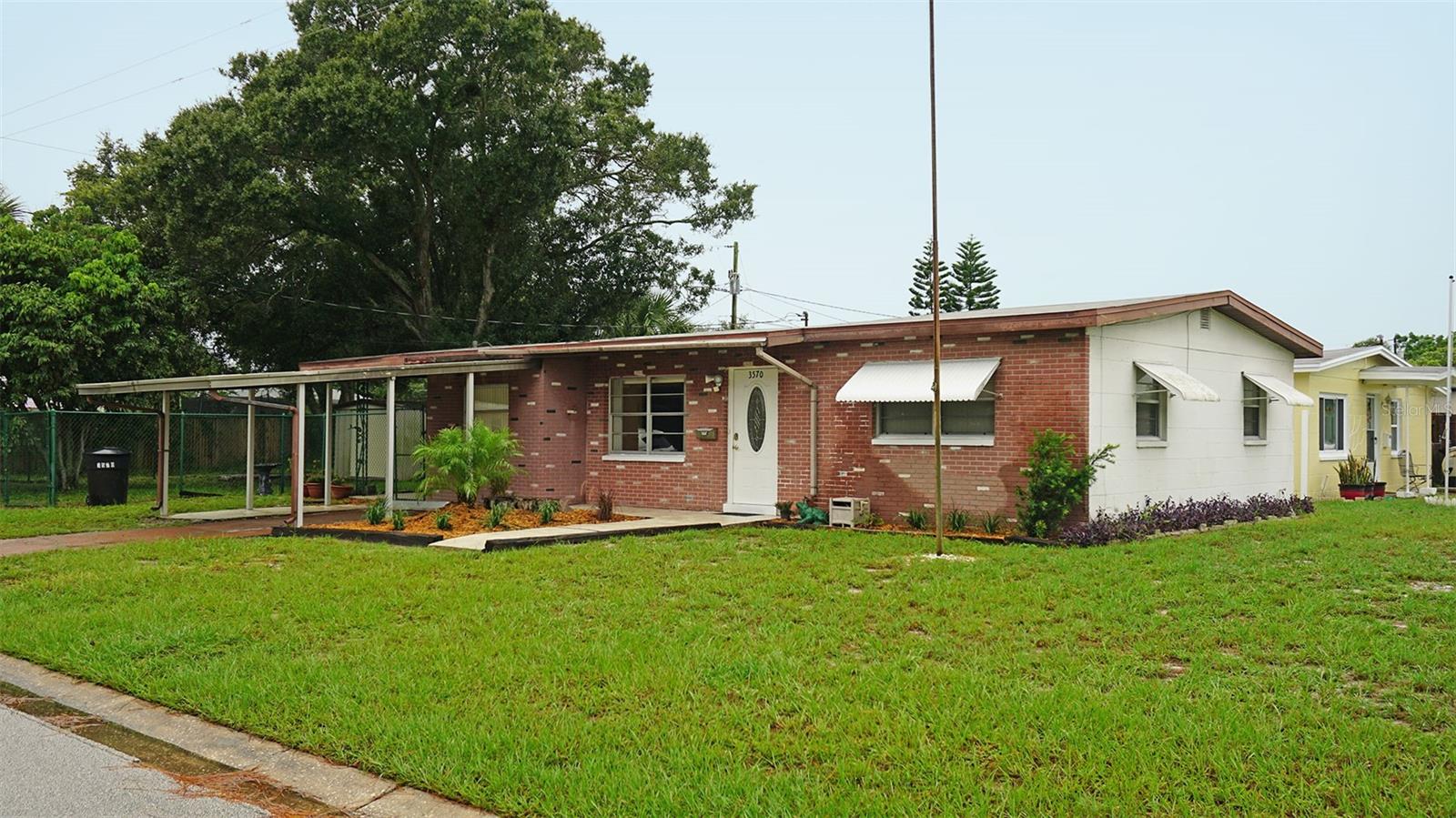 TYRONE - Residential Lease