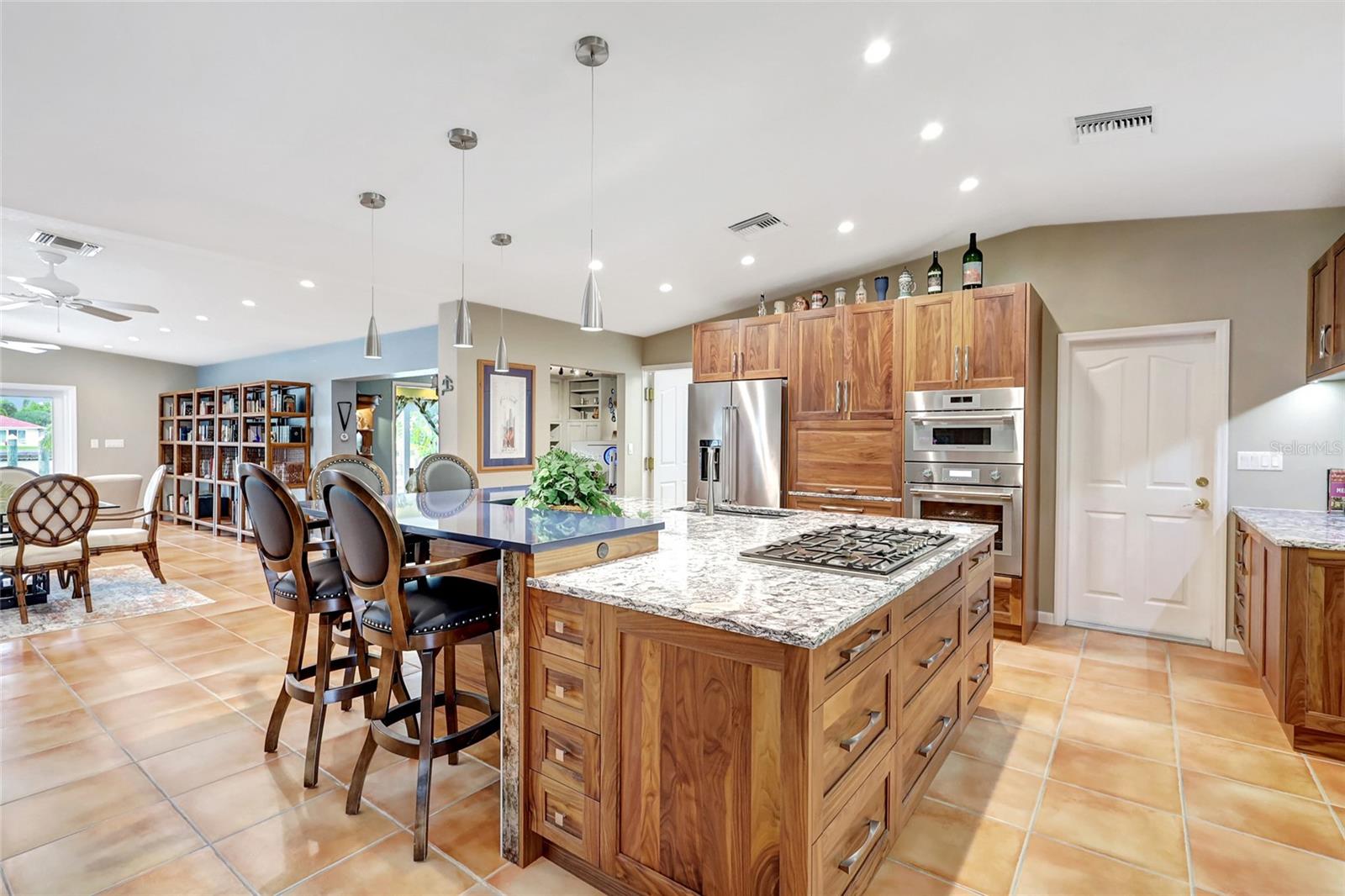 ISLAND ESTATES OF CLEARWATER - Residential