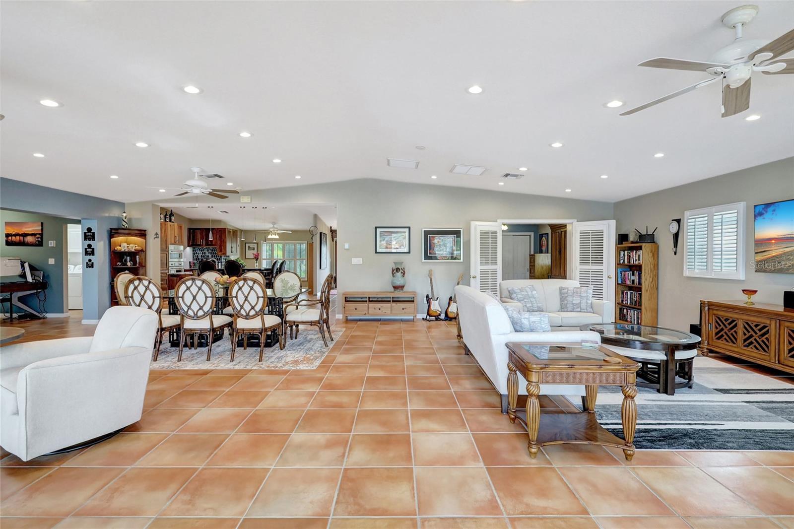 ISLAND ESTATES OF CLEARWATER - Residential