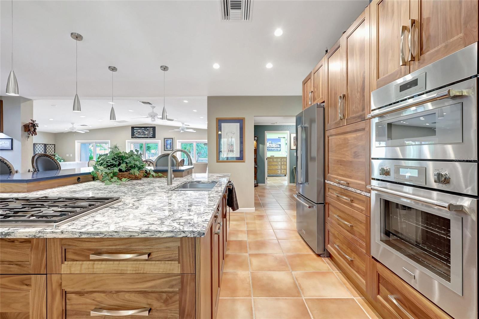 ISLAND ESTATES OF CLEARWATER - Residential