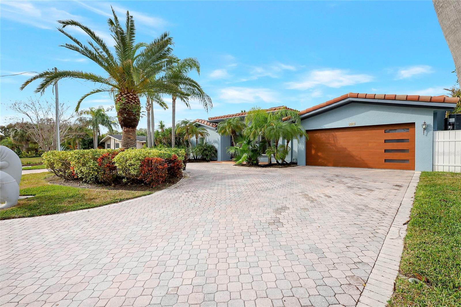 ISLAND ESTATES OF CLEARWATER - Residential