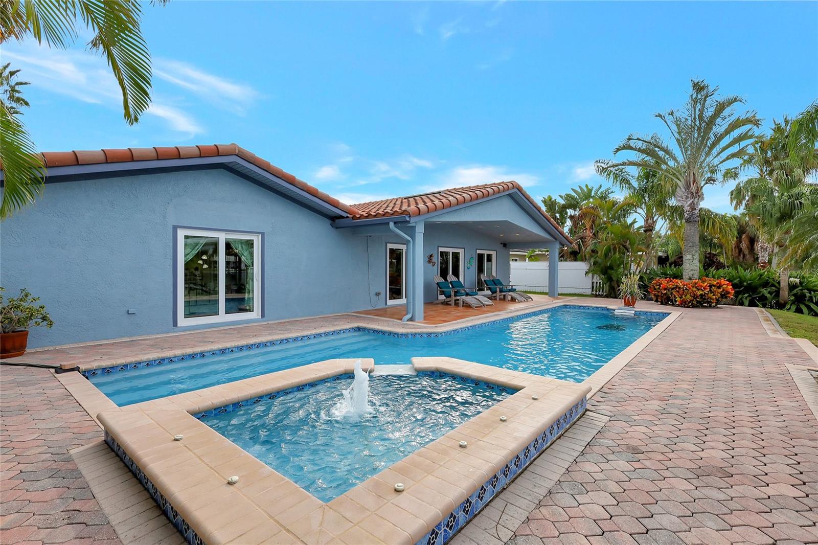 ISLAND ESTATES OF CLEARWATER - Residential