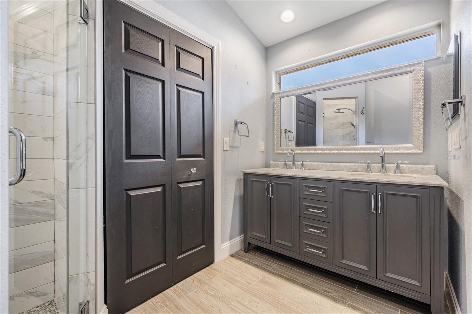 COVENTRY VILLAGE - Residential