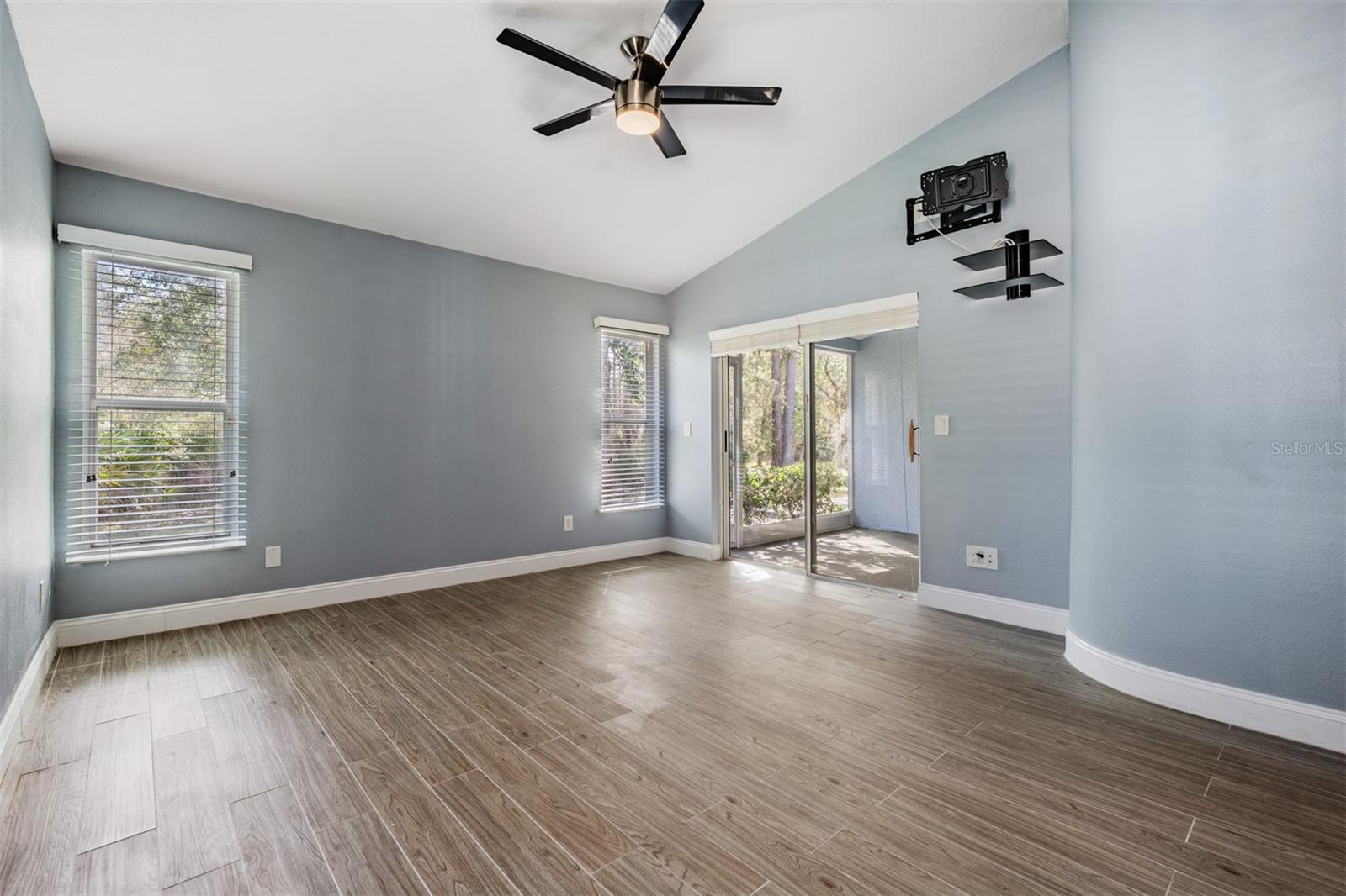 COVENTRY VILLAGE - Residential