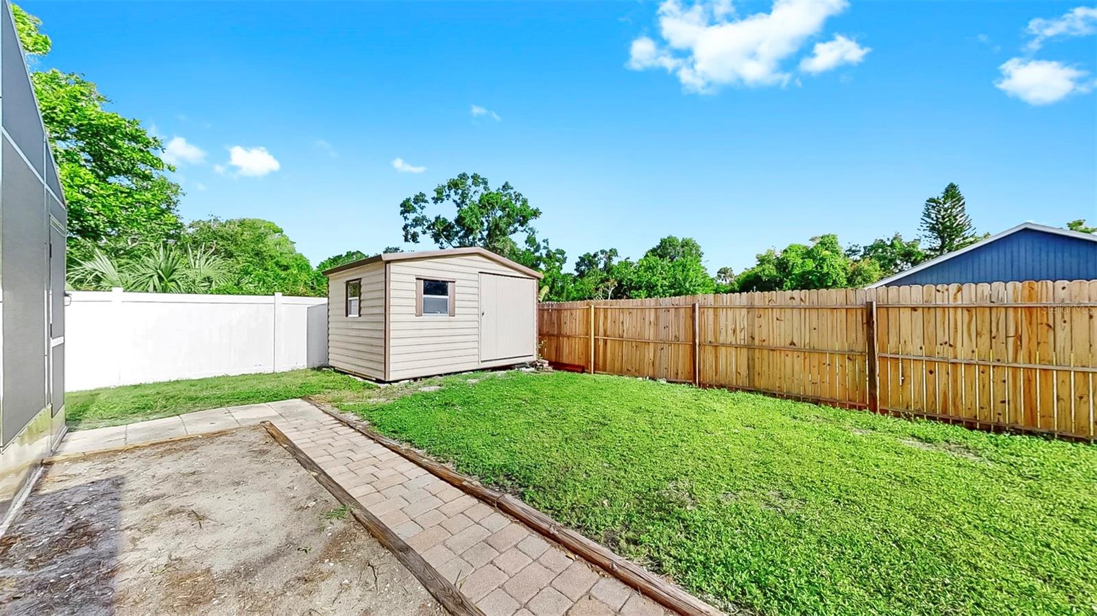 OAK TERRACE - Residential