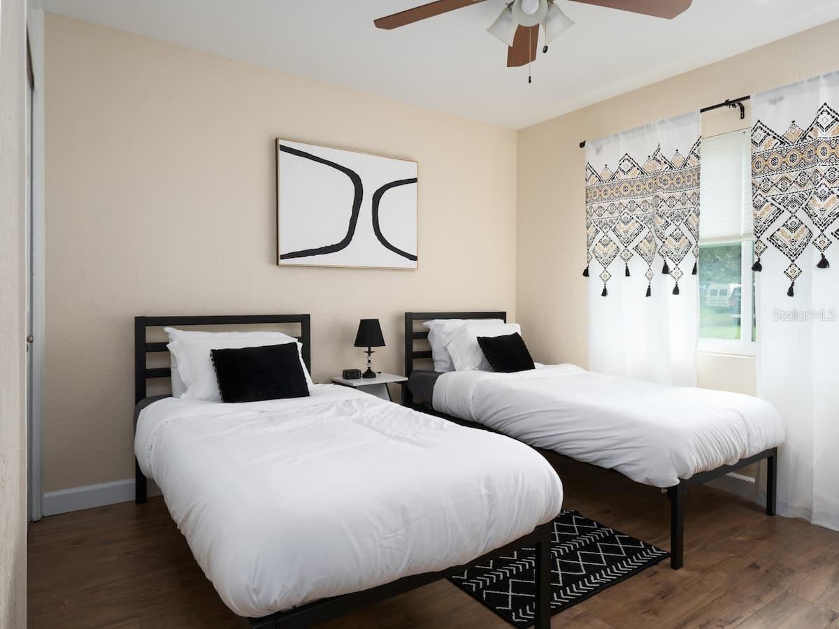 HIGHLAND COURT #4 - Residential Lease