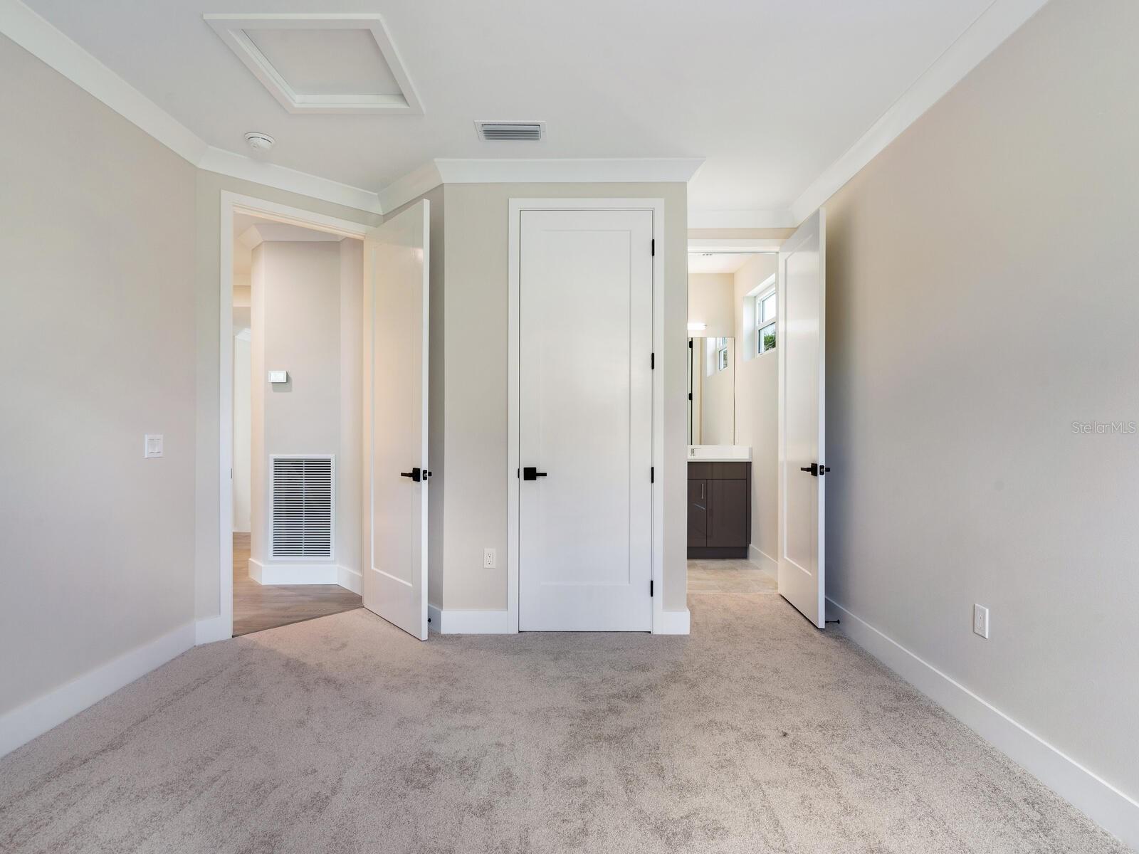 POINSETTIA PARK 2 - Residential