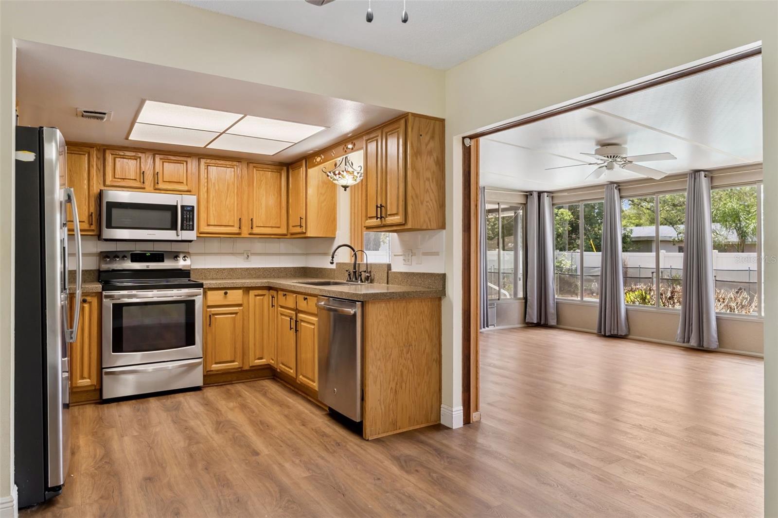 MEREDITH MANOR GOLF VIEW ESTATES SEC - Residential