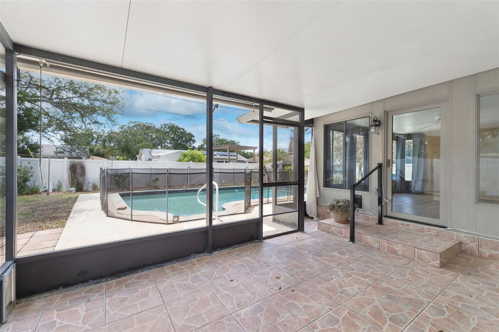 MEREDITH MANOR GOLF VIEW ESTATES SEC - Residential