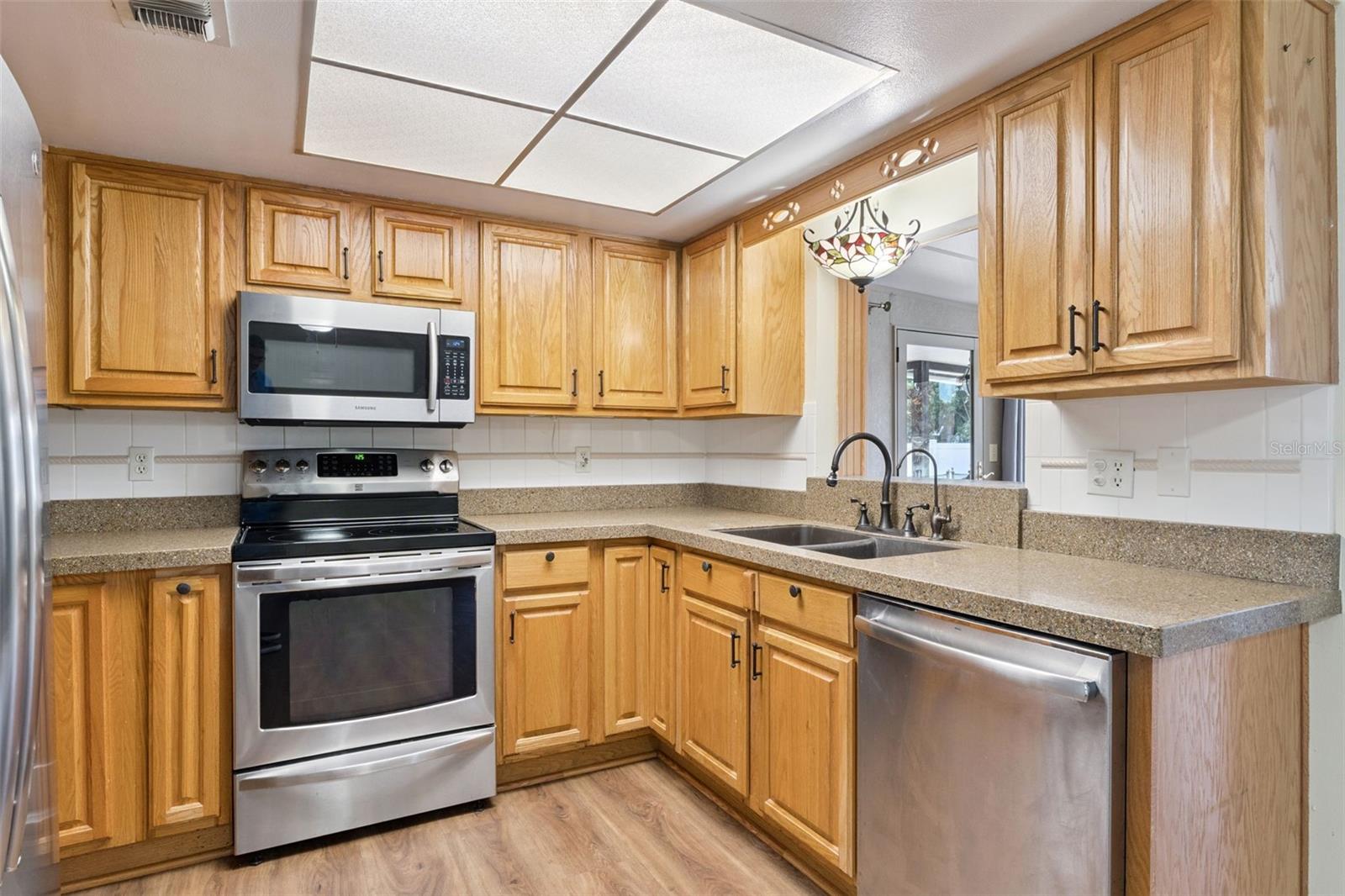 MEREDITH MANOR GOLF VIEW ESTATES SEC - Residential