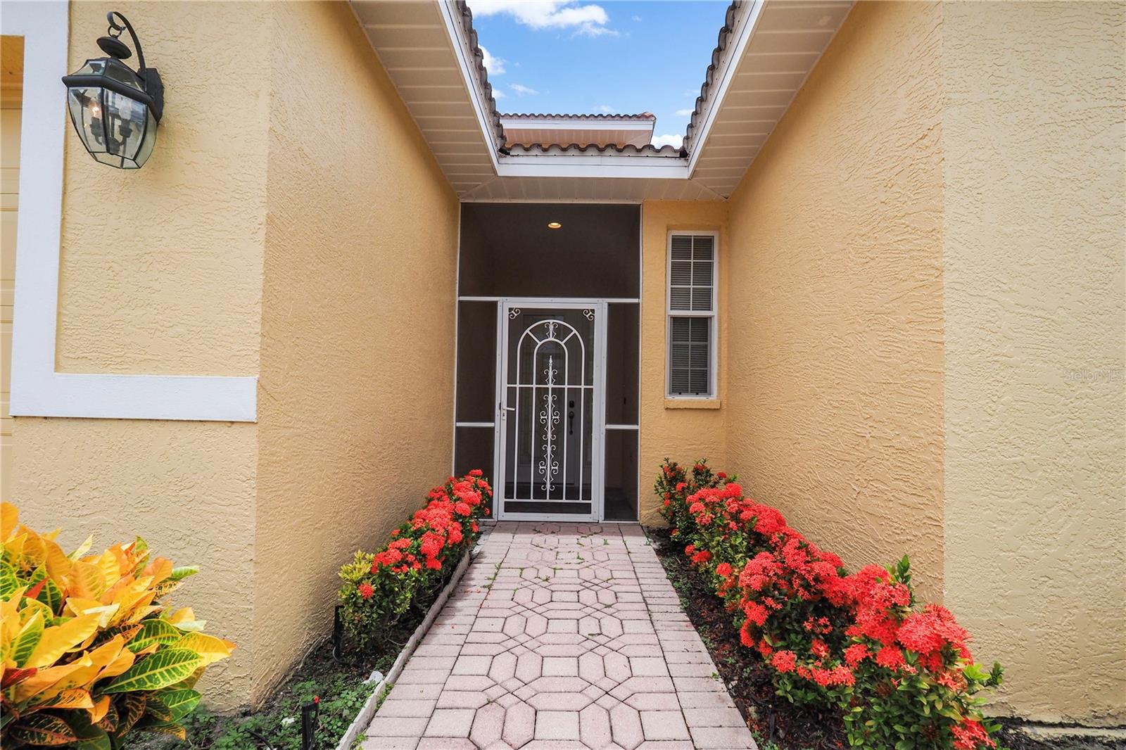 VALENCIA AT PRESTANCIA - Residential