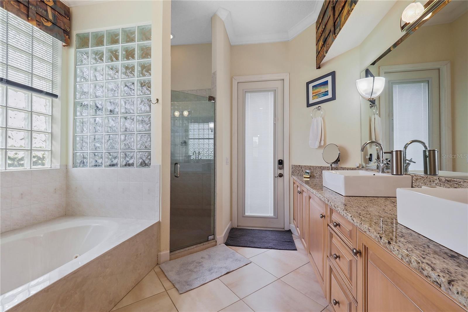 VALENCIA AT PRESTANCIA - Residential