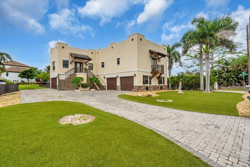 Photo of 302 Colonia Lane W, Nokomis, FL 34275 (MLS # N6140595)