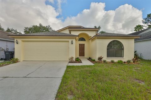 Photo of 11310 Brownstone Court, Riverview, FL 33569 (MLS # TB8435665)