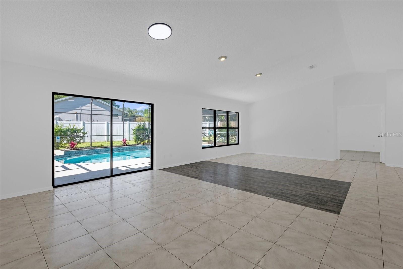 9011 CHAPMAN OAK COURT