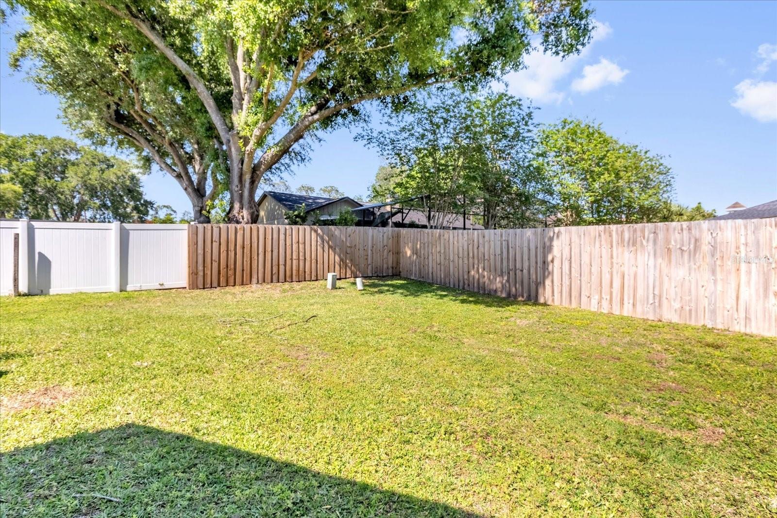 SILVER WOODS PH 05 - Residential