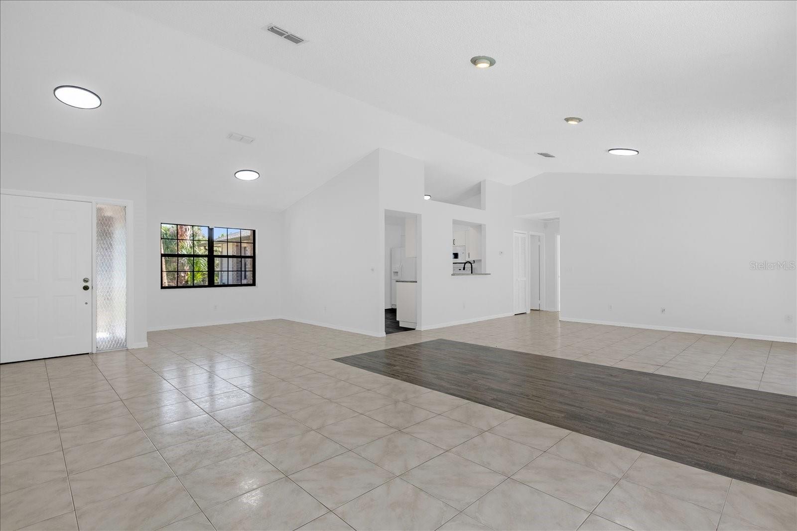 SILVER WOODS PH 05 - Residential