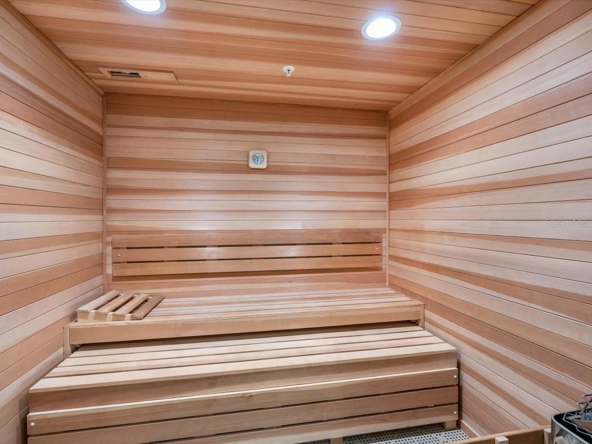 HERITAGE LANDING - Residential Lease