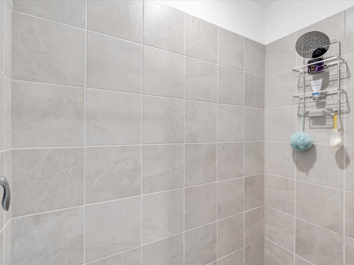 HERITAGE LANDING - Residential Lease