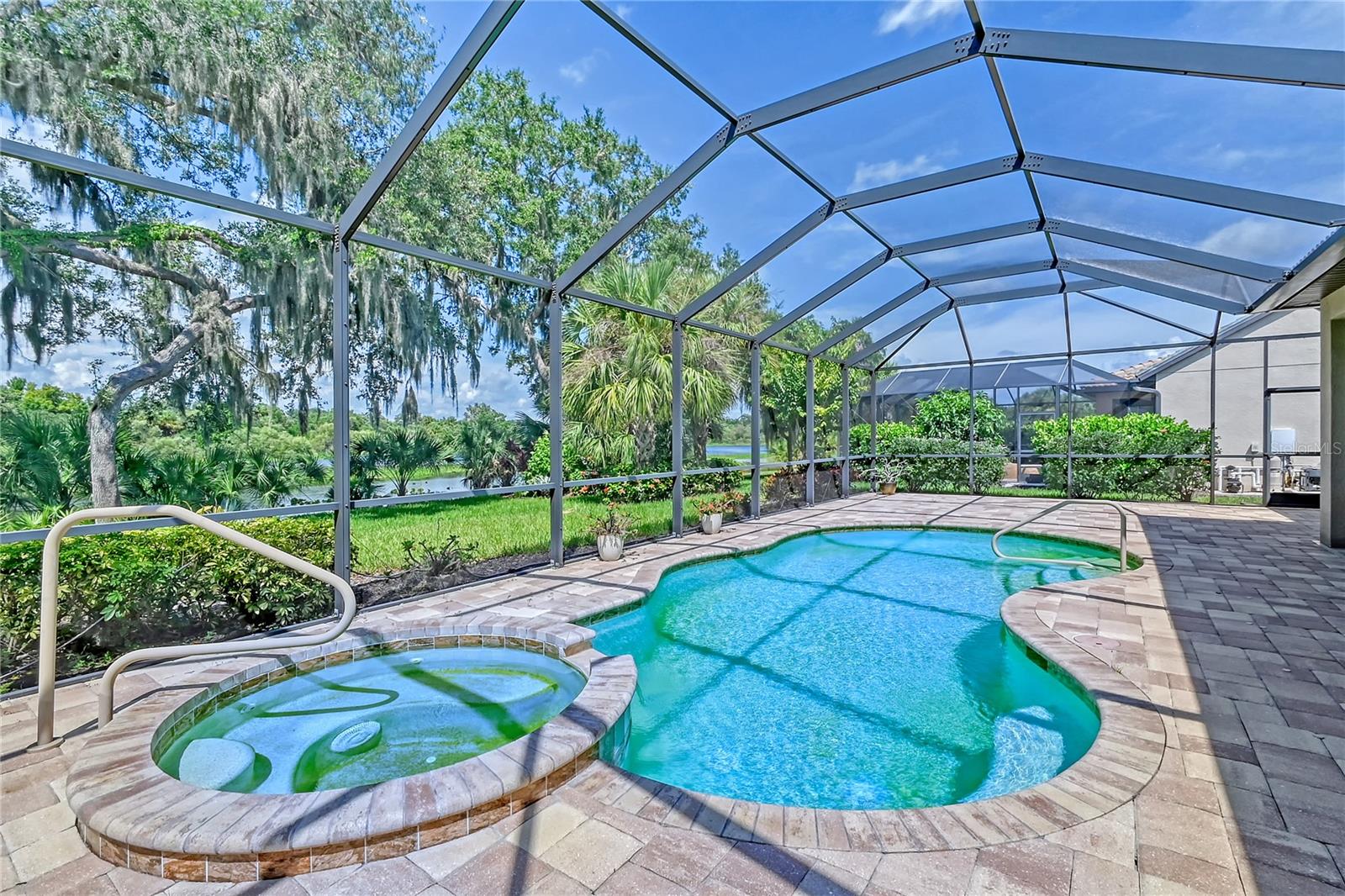 SANDHILL PRESERVE - Residential