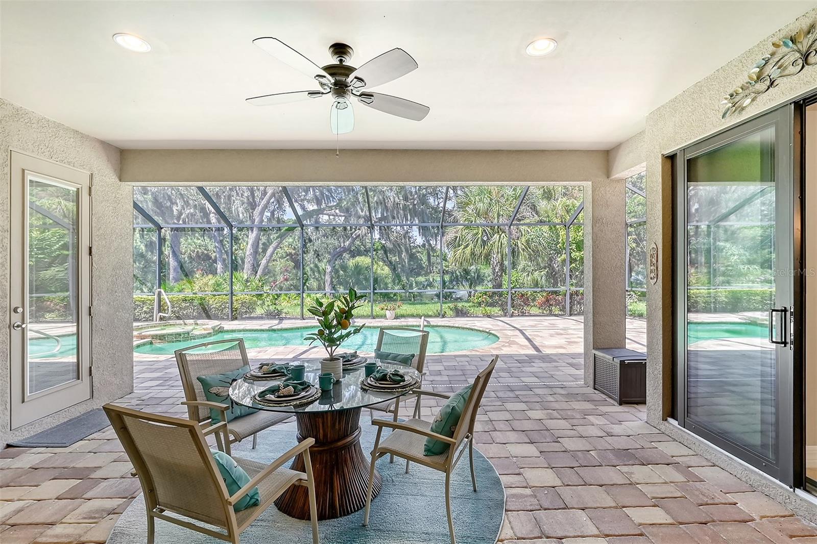 SANDHILL PRESERVE - Residential