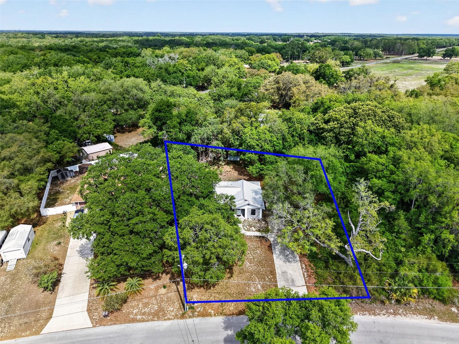 CARLTON VILLAGE PARK - Residential