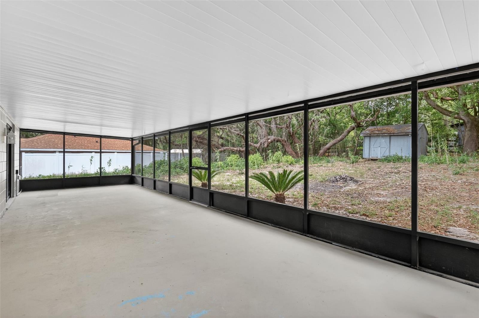 CARLTON VILLAGE PARK - Residential