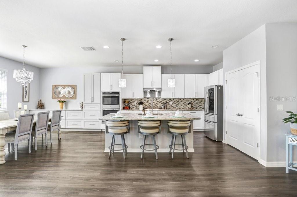 LUCAYA LAKE CLUB PH 3 - Residential