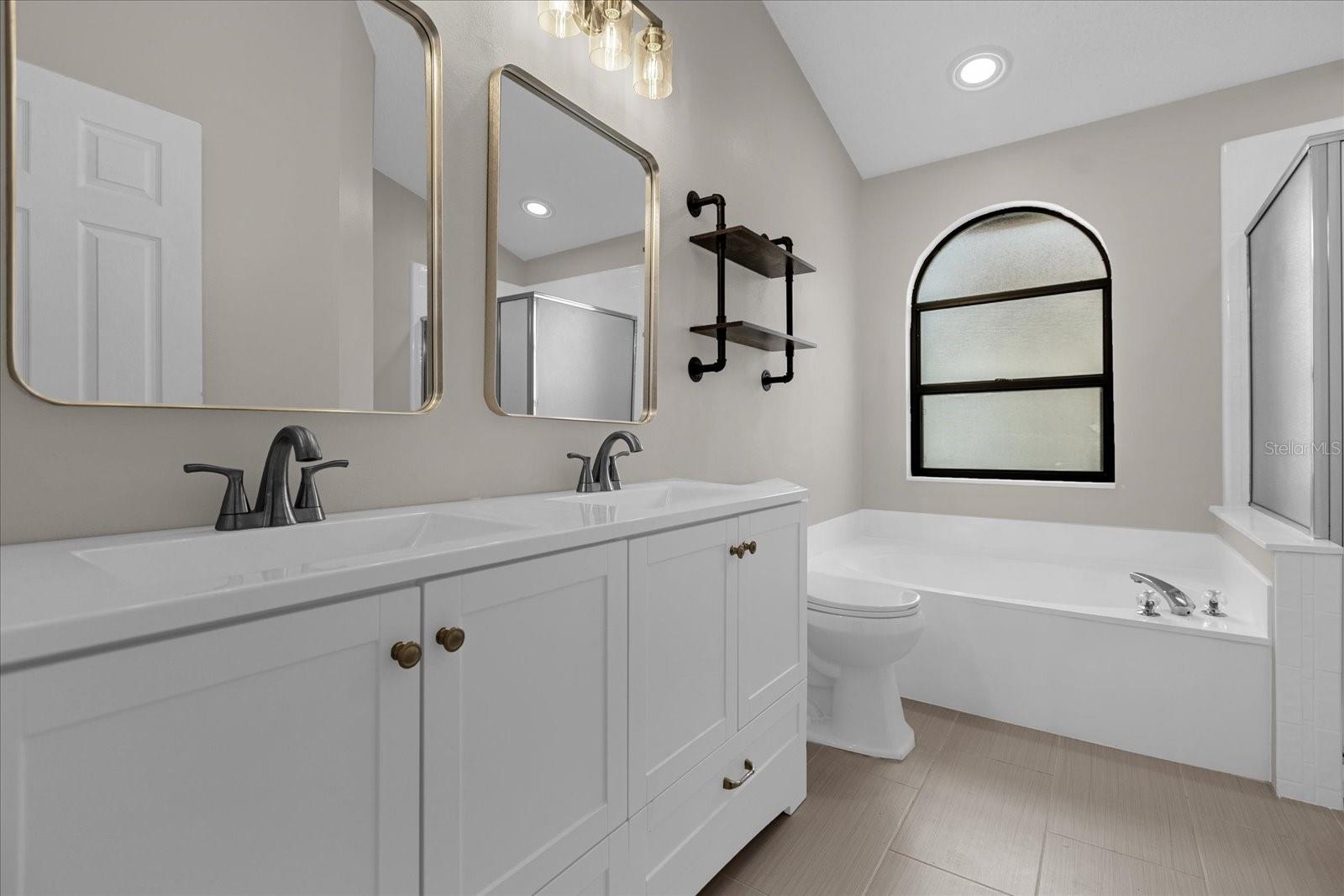 RIO PINAR LAKES - Residential