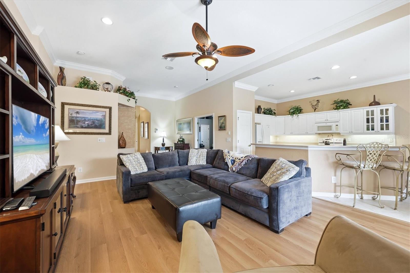 RIVERWOOD - Residential