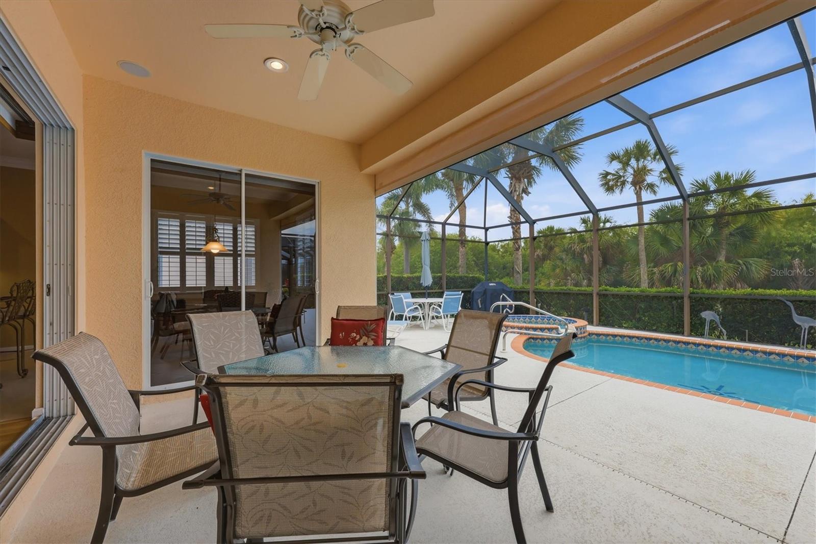 RIVERWOOD - Residential