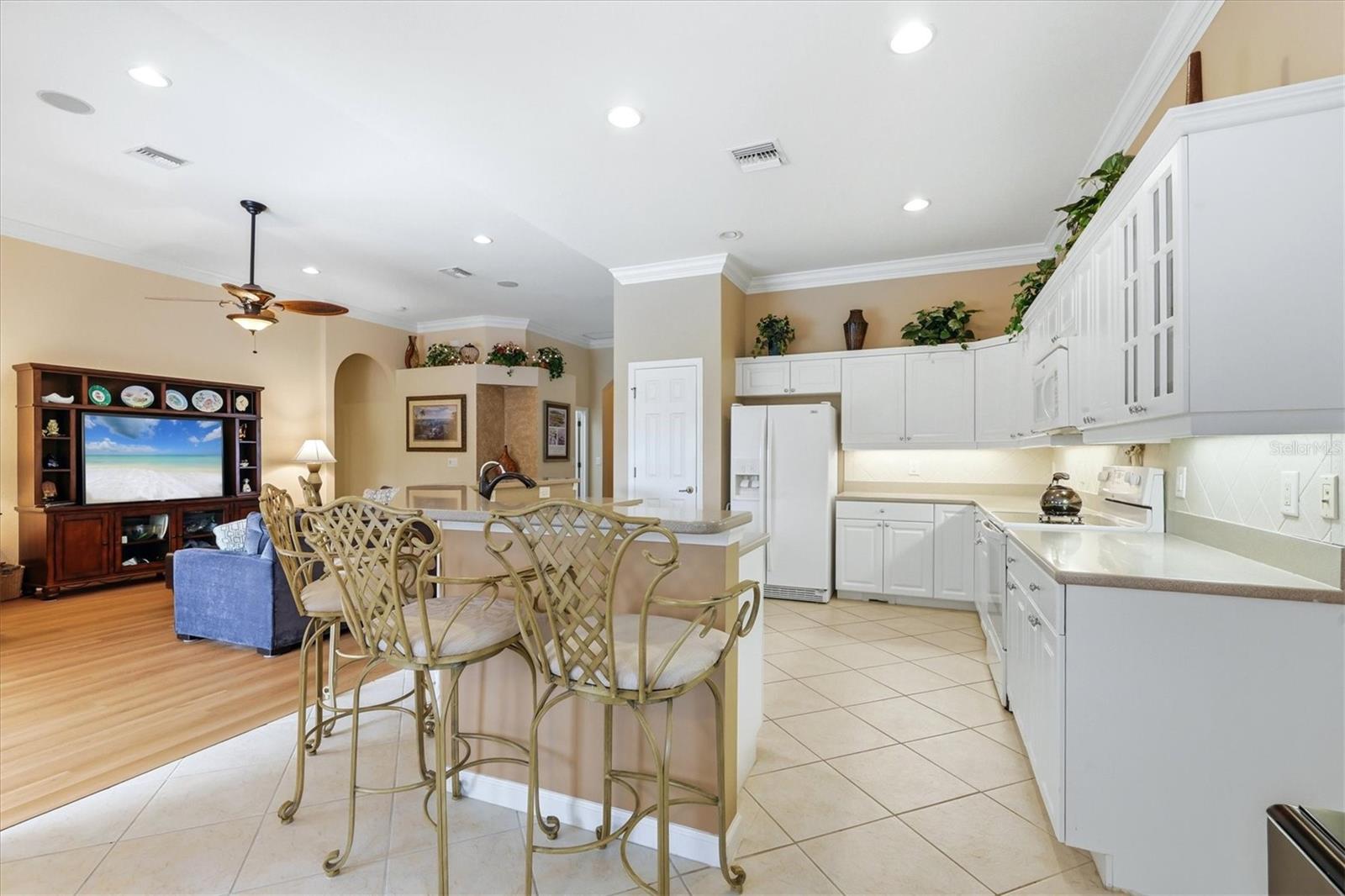 RIVERWOOD - Residential