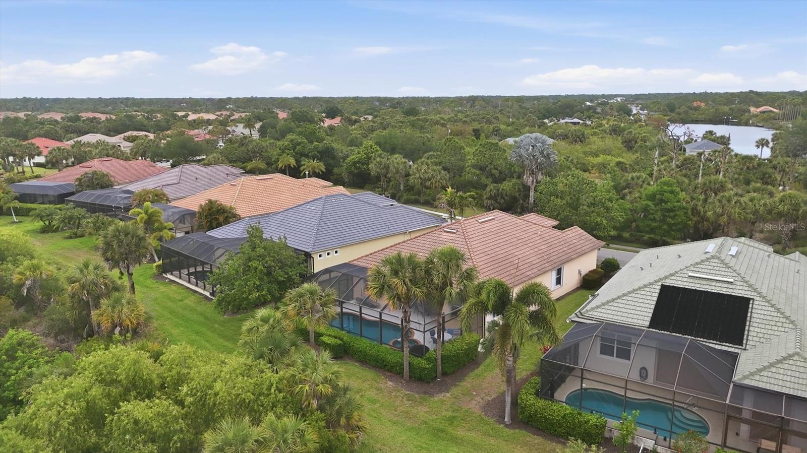 RIVERWOOD - Residential