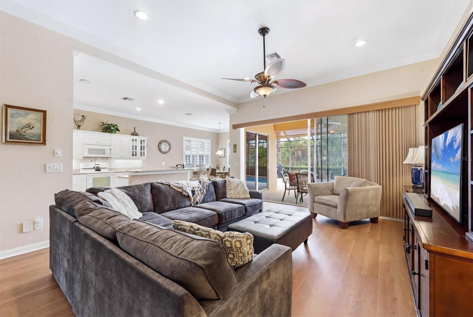 RIVERWOOD - Residential