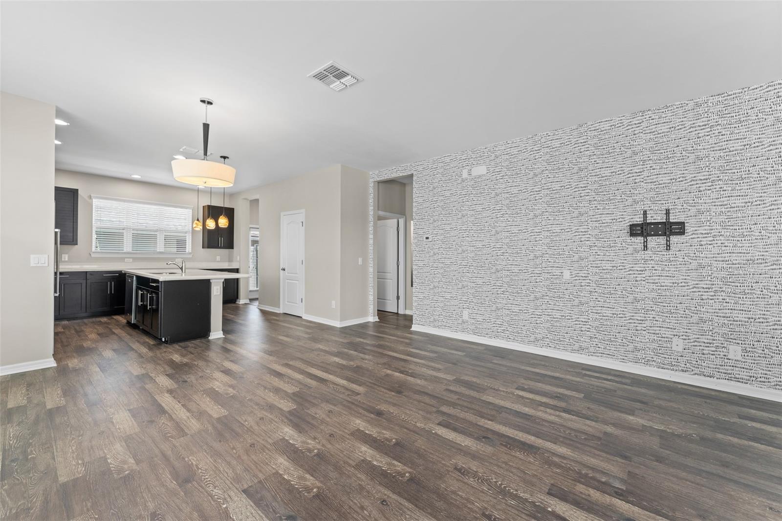 11692 WATER RUN ALLEY