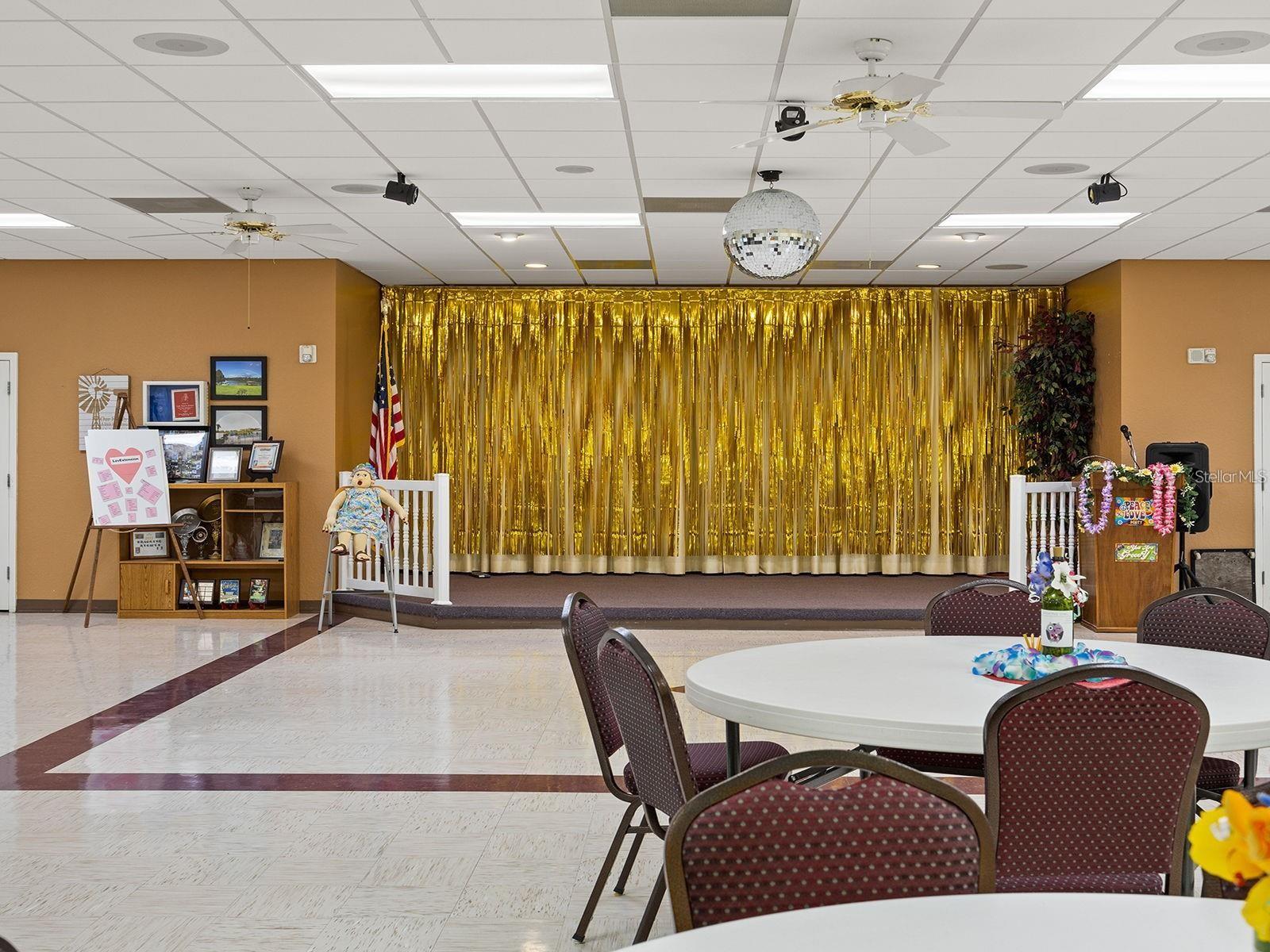 TAVARES LAKE FRANCES ESTATES - Residential