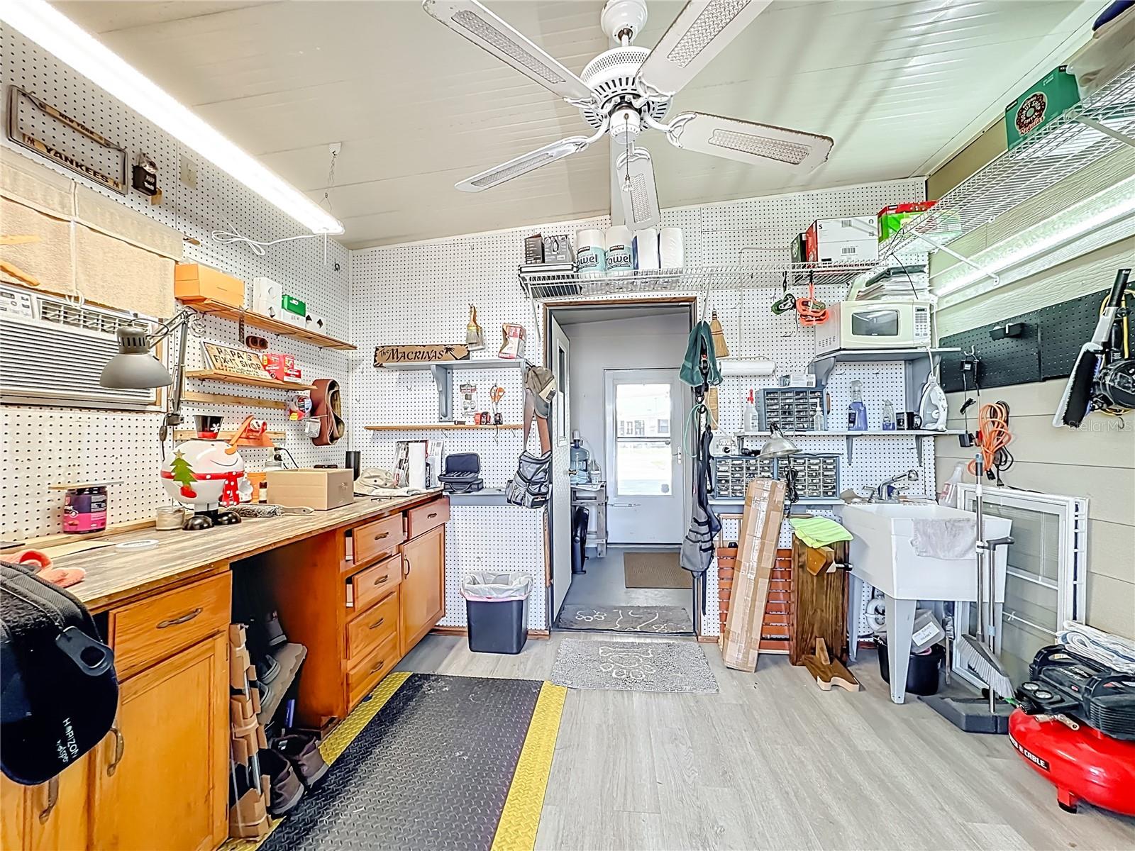 TAVARES LAKE FRANCES ESTATES - Residential