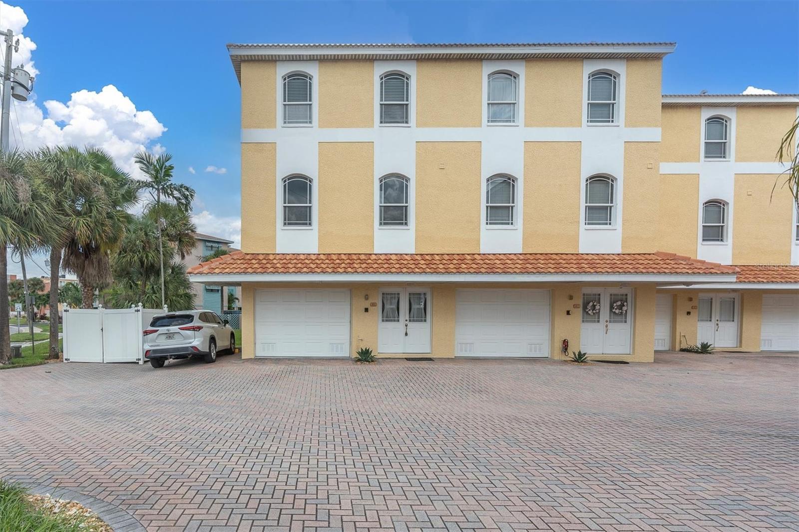 11595 GULF BOULEVARD 1