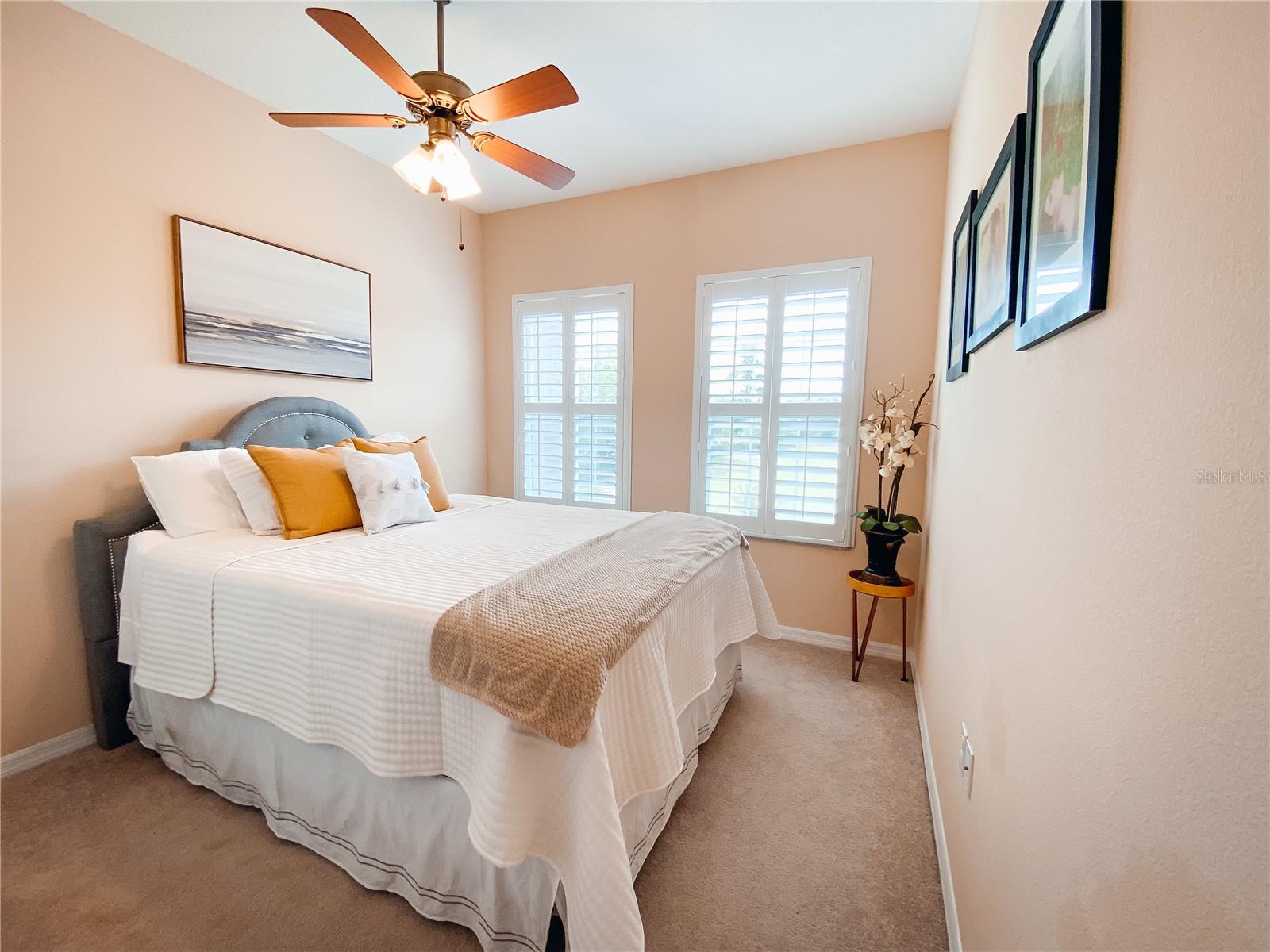 HIGHCROFT POINTE TWNHMS - Residential