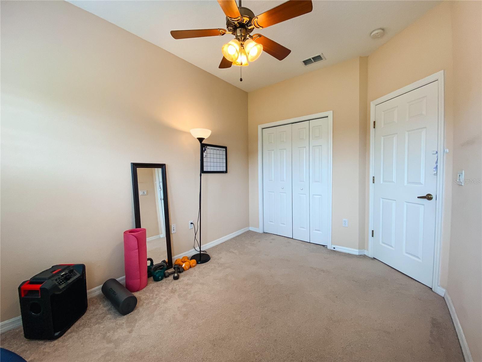 HIGHCROFT POINTE TWNHMS - Residential
