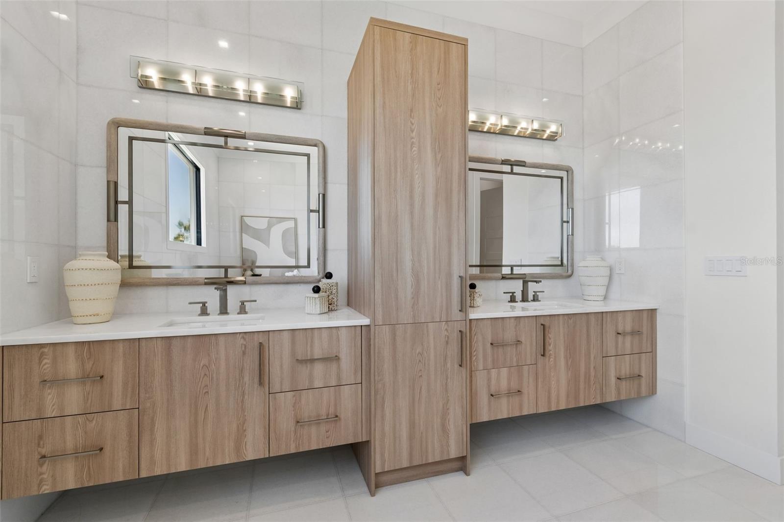 HOWARD ESTATES - Residential