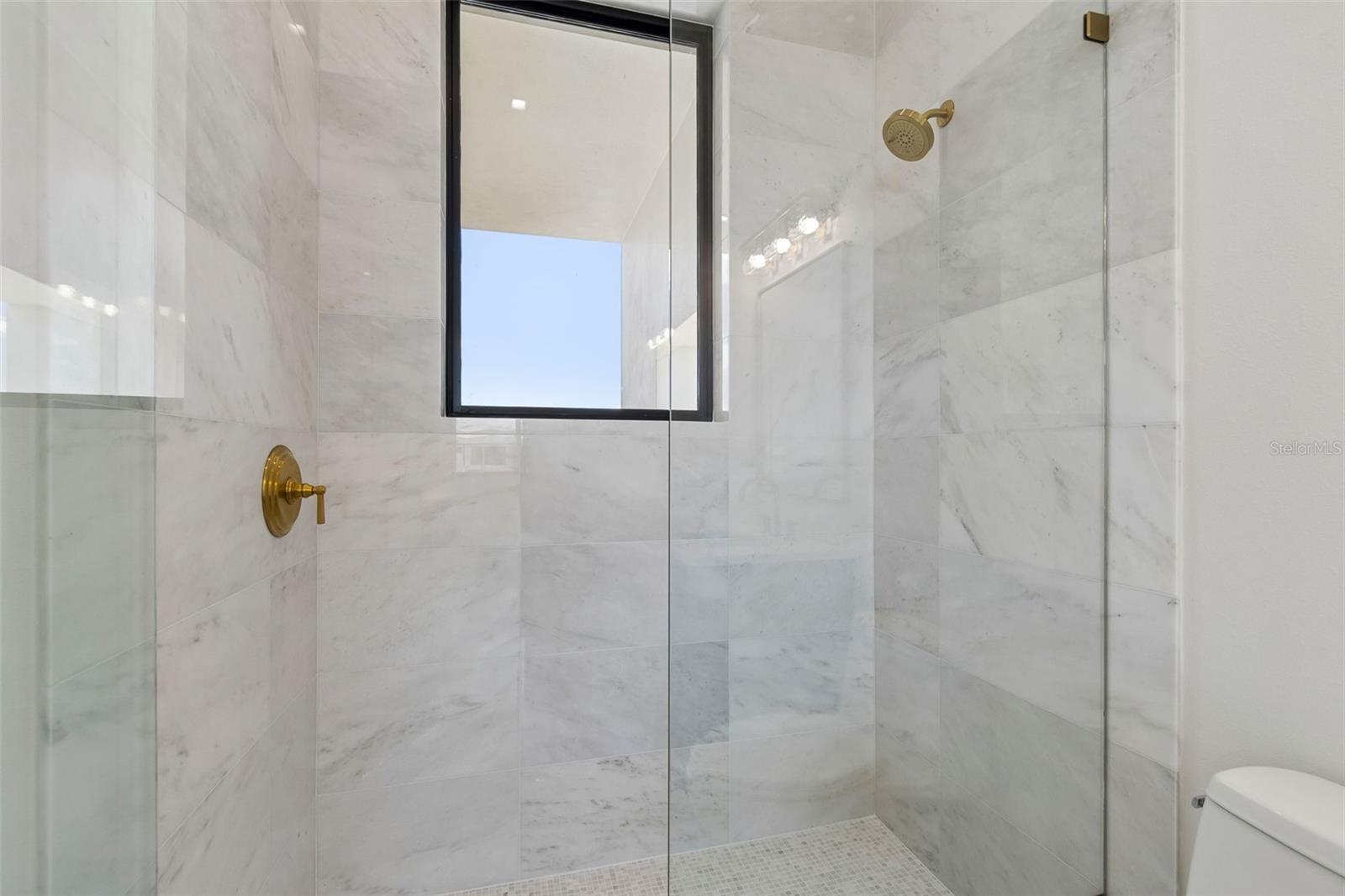 HOWARD ESTATES - Residential