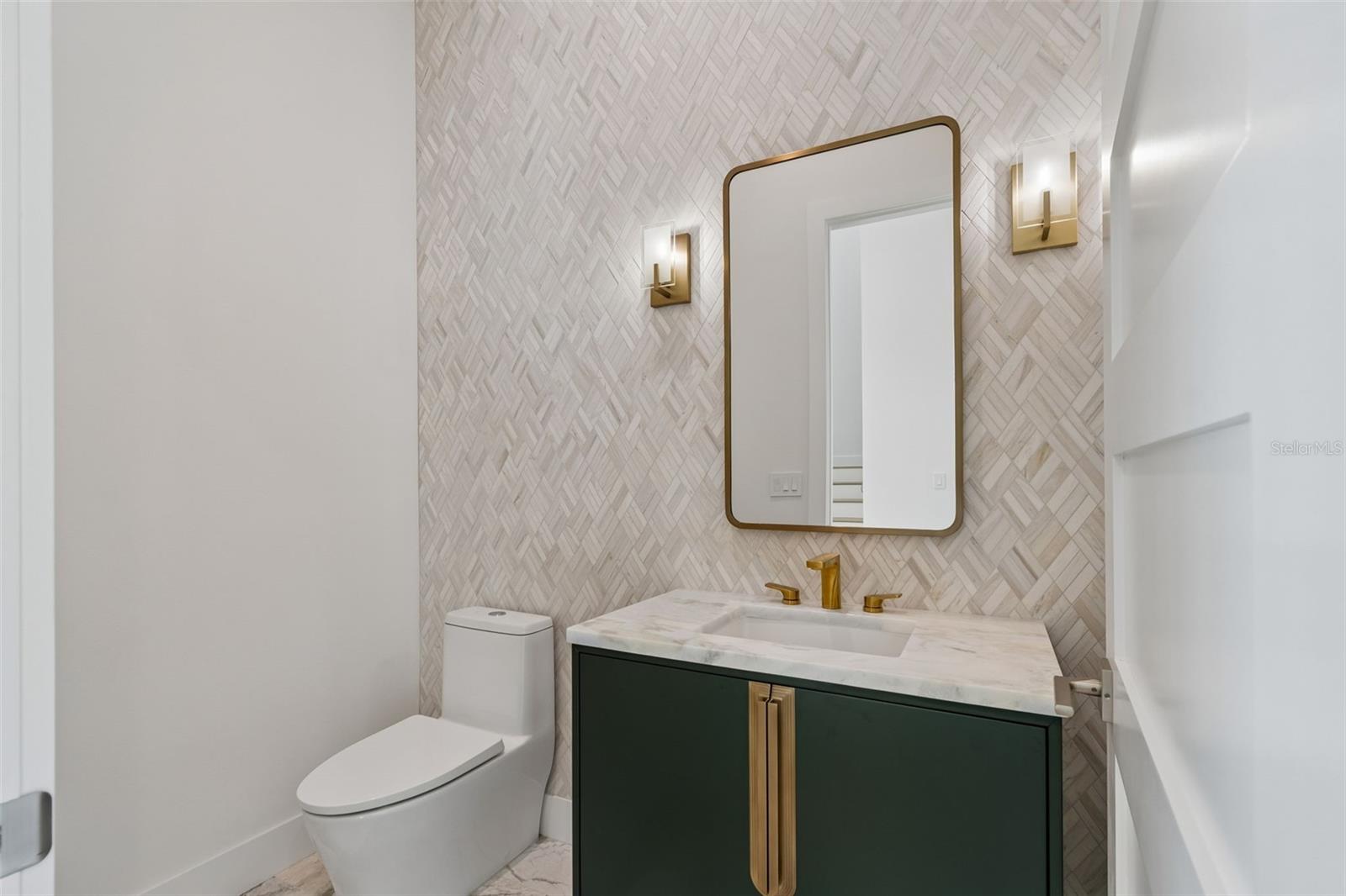 HOWARD ESTATES - Residential