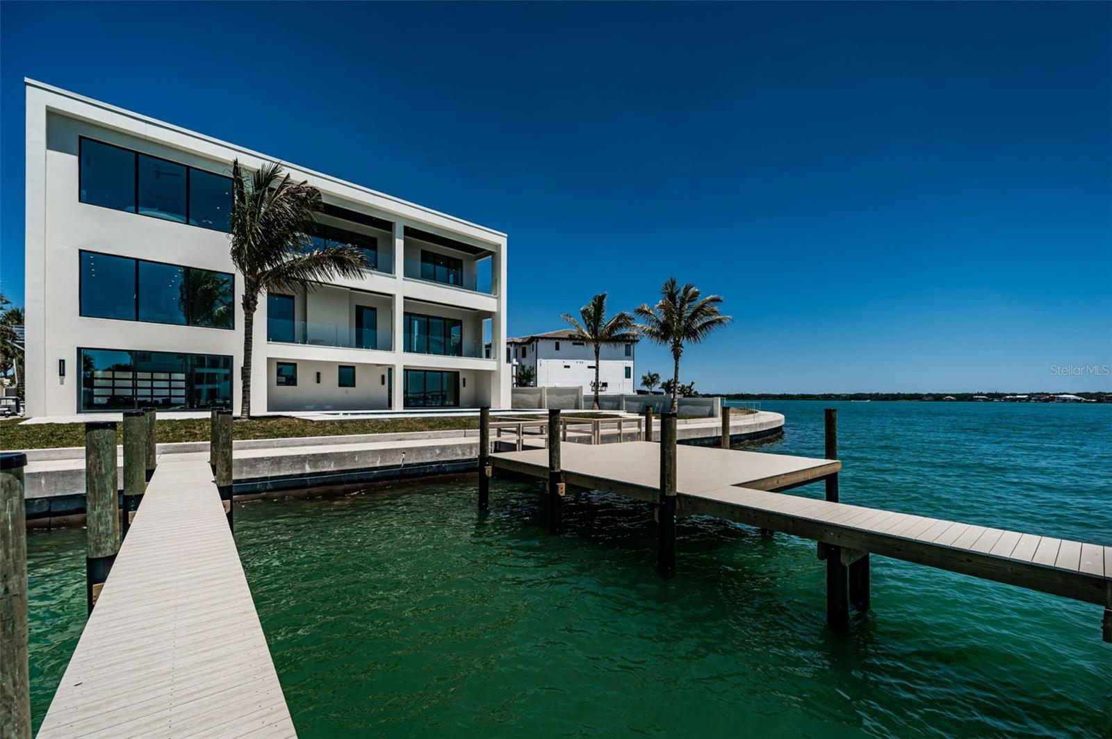 HOWARD ESTATES - Residential
