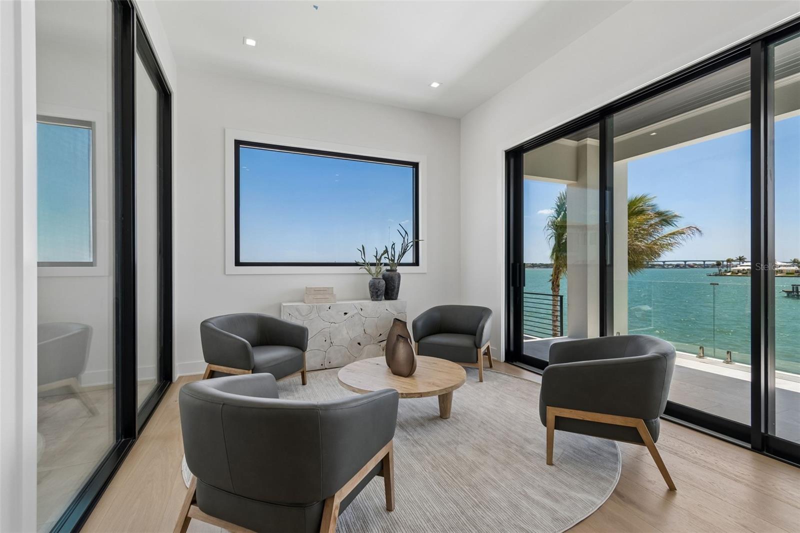 HOWARD ESTATES - Residential