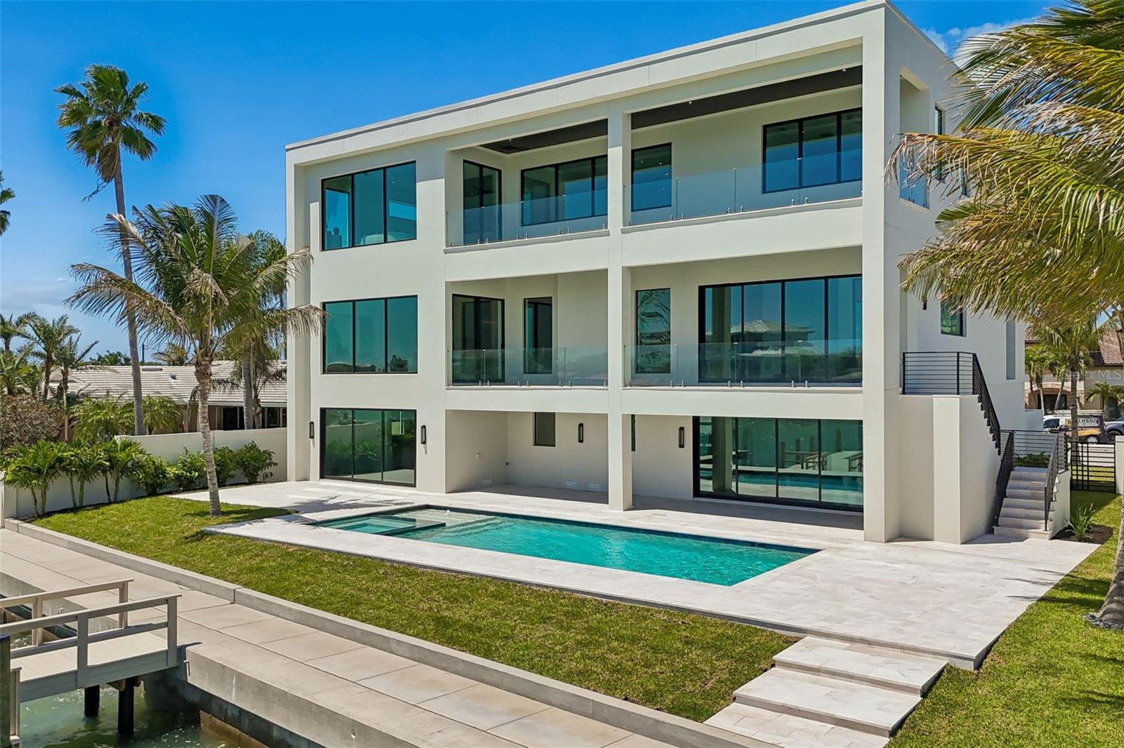 HOWARD ESTATES - Residential