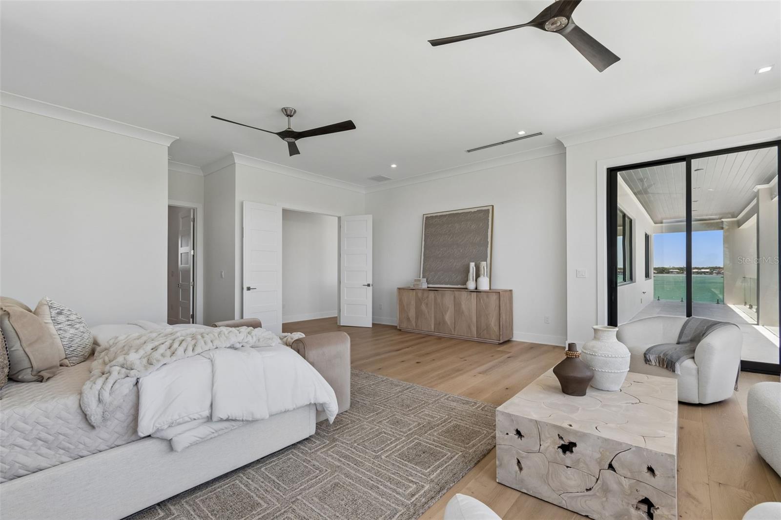 HOWARD ESTATES - Residential