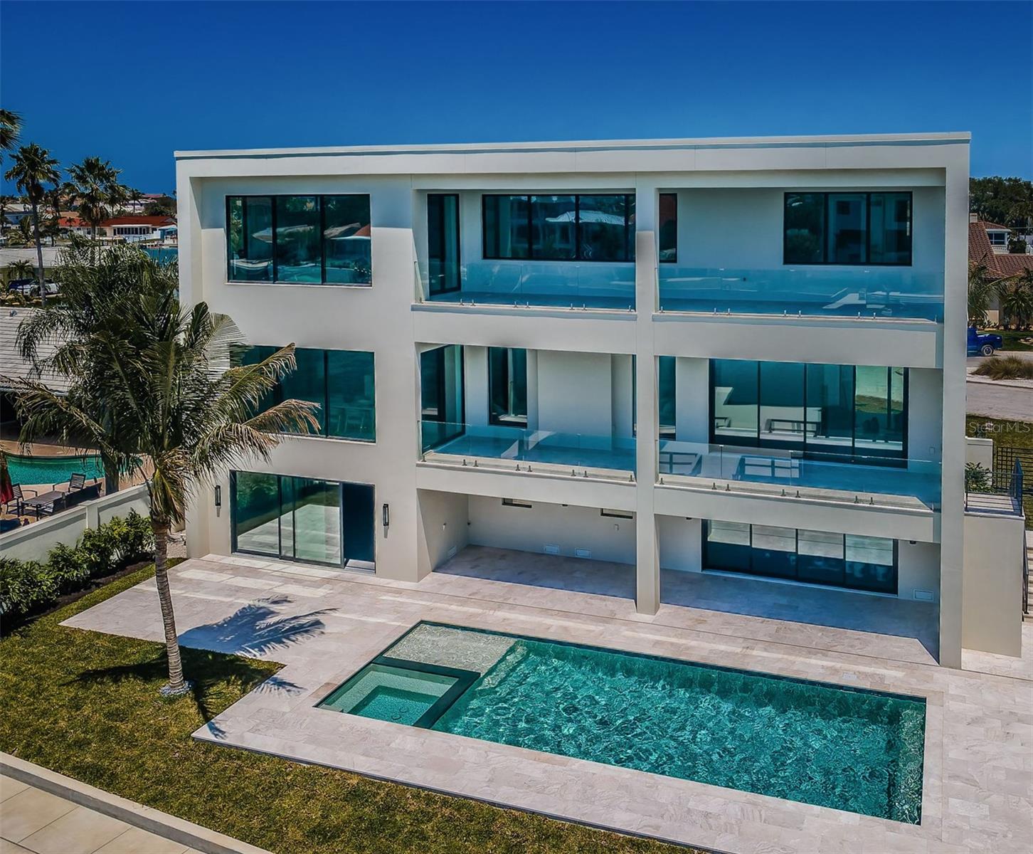 HOWARD ESTATES - Residential