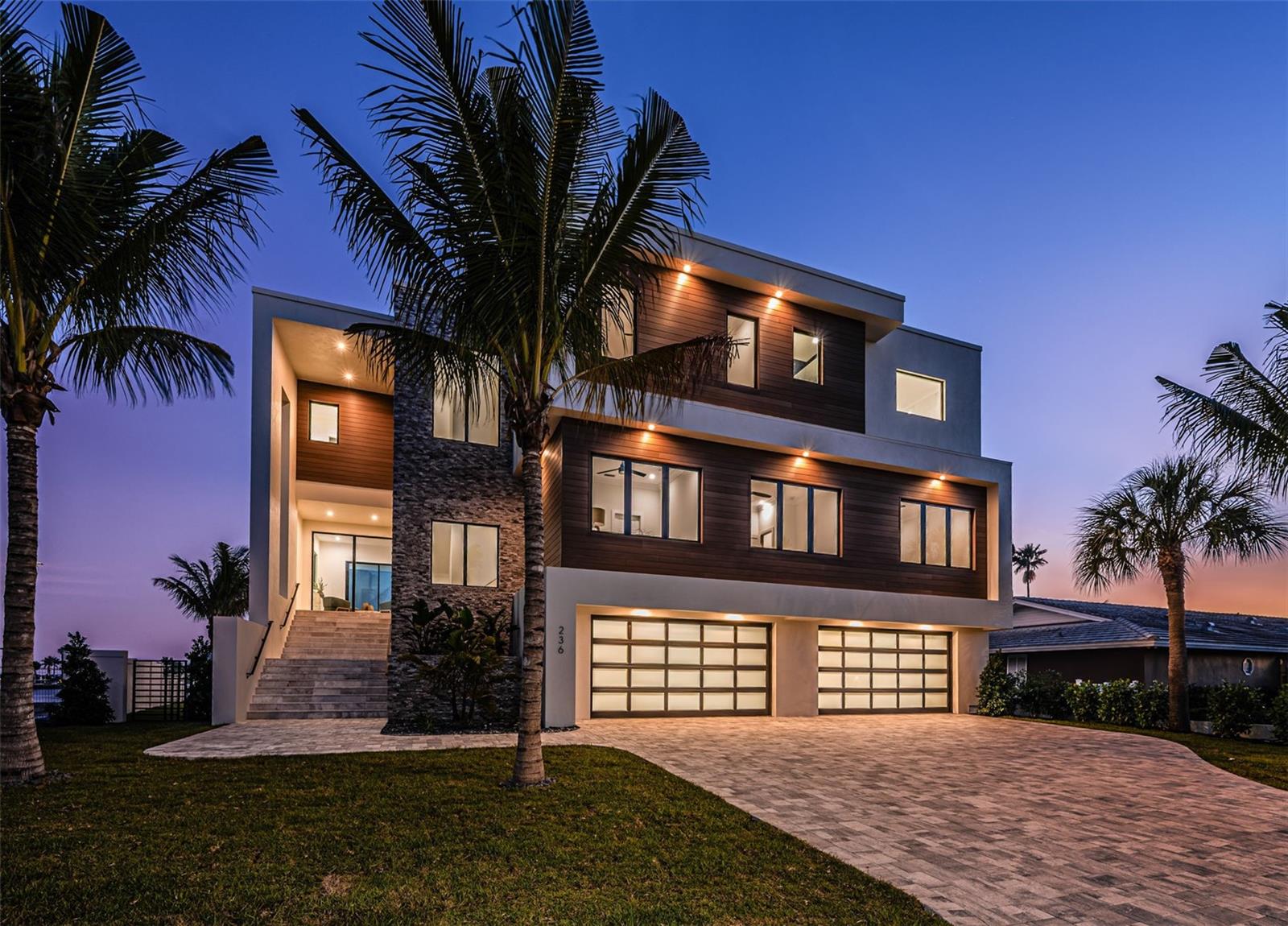 HOWARD ESTATES - Residential
